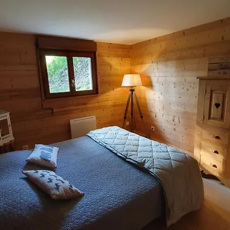 Le Chat Let Perche Chalet
